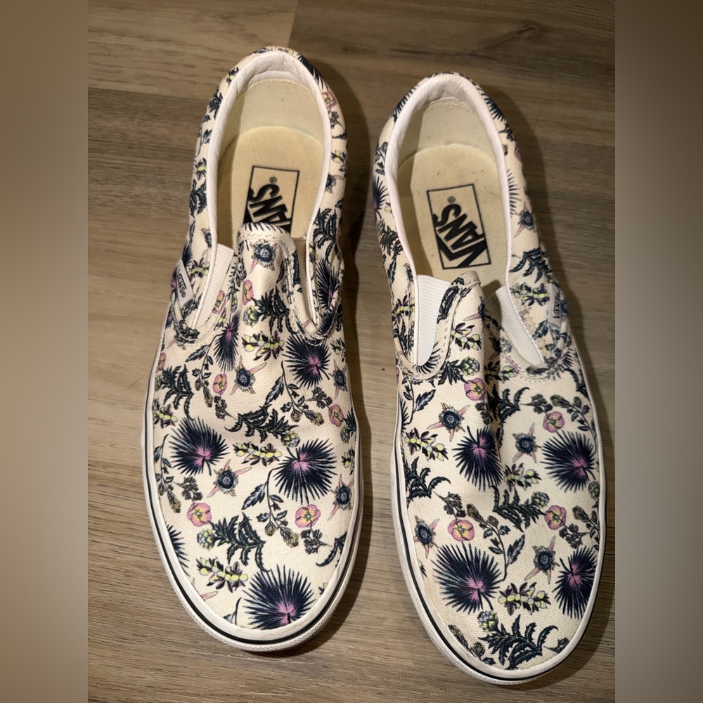 Vans Paradise Floral Classic Slip On Shoe - Picture 8 of 8